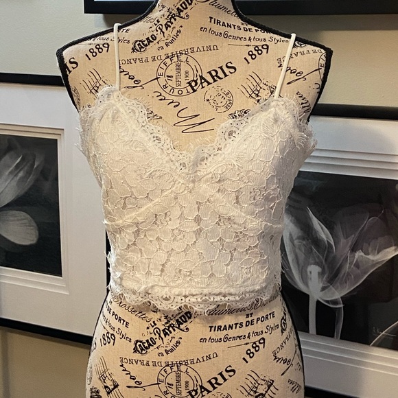 Like New White Lacy Bralette Or Halter Size 2/S/P - Picture 1 of 6